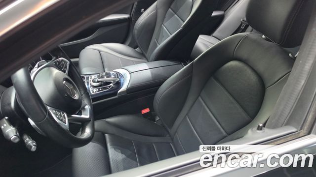 Mercedes-Benz C-Class 2018 — photo 13