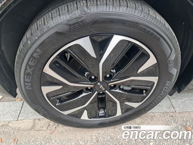 Kia EV6 2022 — photo 13