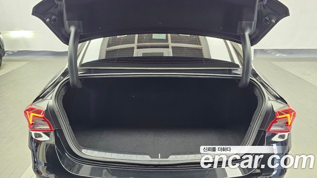 Kia K5 2022 — photo 21