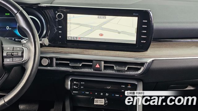 Kia K5 2022 — photo 22