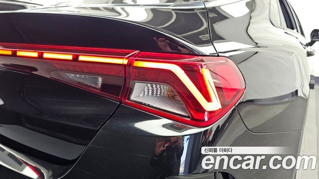 Kia K5 2022 — photo 9