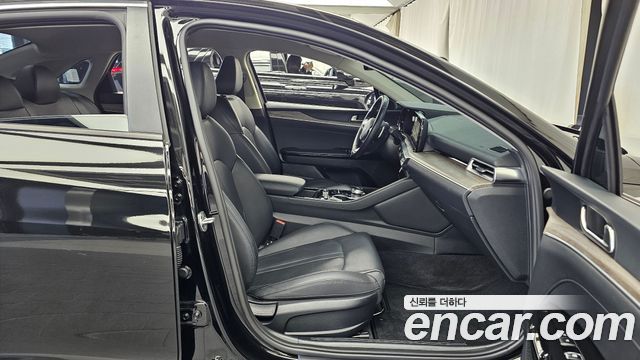 Kia K5 2022 — photo 16