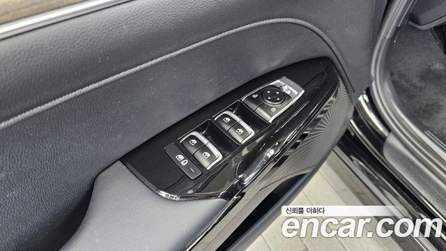 Kia K5 2022 — photo 28