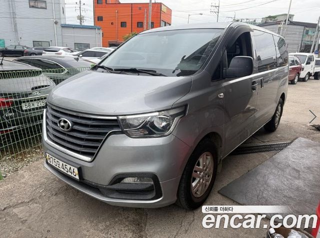 Hyundai Starex 2019 — photo 2
