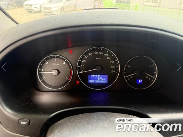 Hyundai Starex 2019 — photo 6