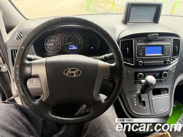 Hyundai Starex 2019 — photo 7