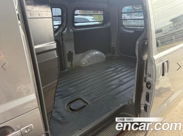 Hyundai Starex 2019 — photo 11