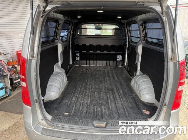 Hyundai Starex 2019 — photo 12