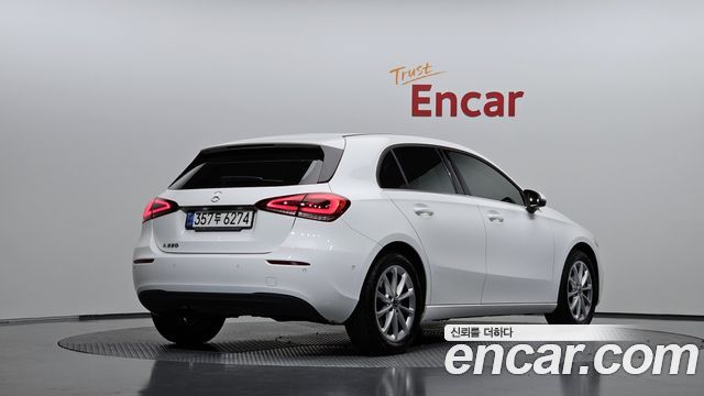Mercedes-Benz A-Class 2020 — photo 2