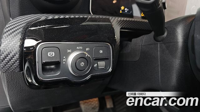 Mercedes-Benz A-Class 2020 — photo 22