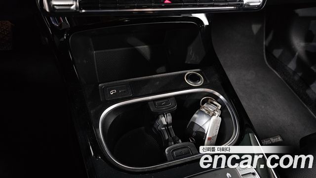 Mercedes-Benz A-Class 2020 — photo 28