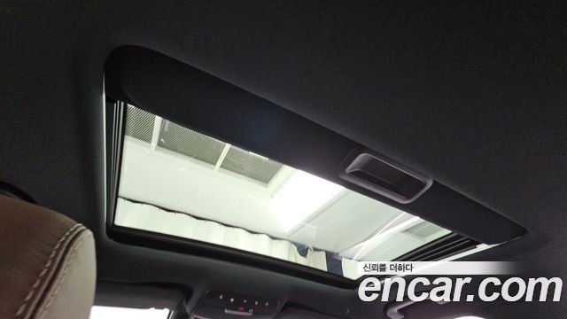 Mercedes-Benz E-Class 2022 — photo 21