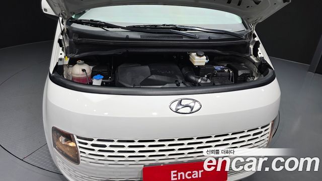 Hyundai Staria 2023 — photo 6