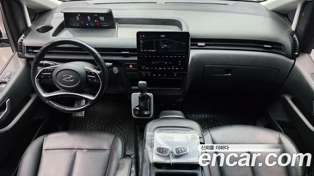 Hyundai Staria 2023 — photo 10