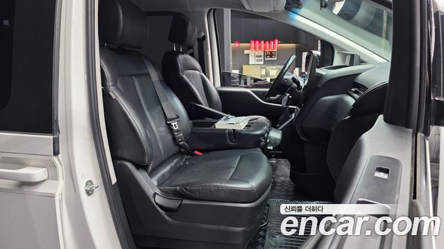 Hyundai Staria 2023 — photo 17