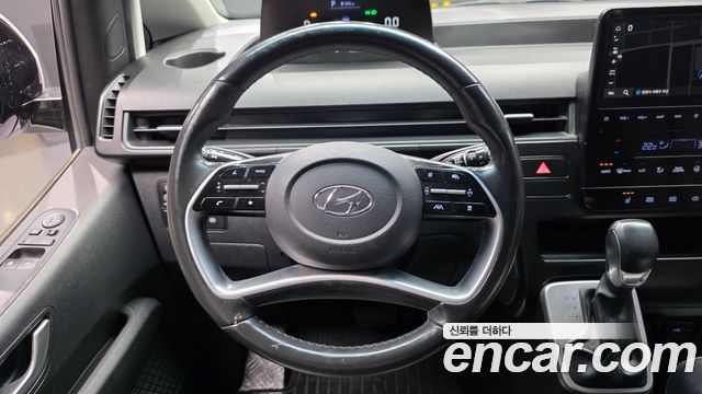 Hyundai Staria 2023 — photo 19