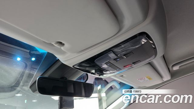 Hyundai Staria 2023 — photo 25
