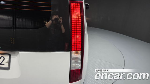 Hyundai Staria 2023 — photo 9