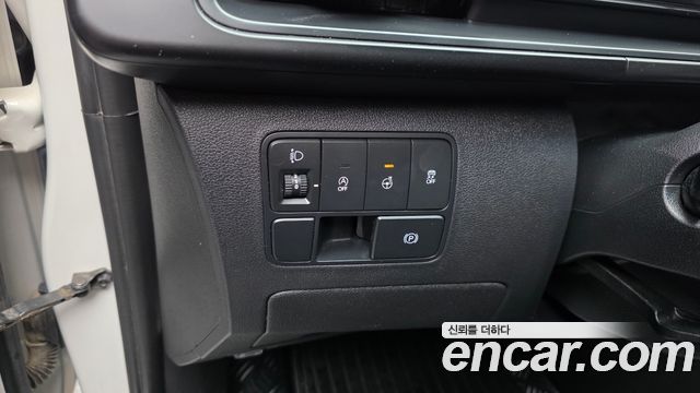 Hyundai Staria 2023 — photo 31