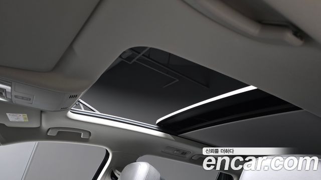 Volkswagen Tiguan 2020 — photo 23