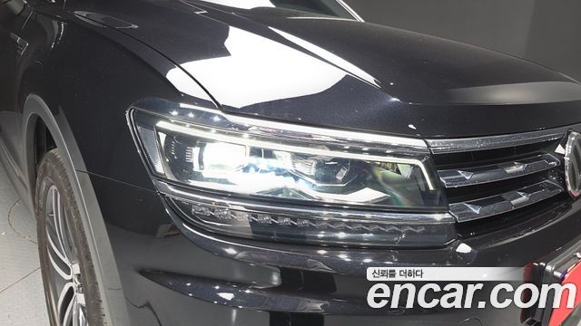 Volkswagen Tiguan 2020 — photo 8