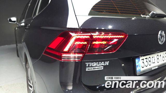 Volkswagen Tiguan 2020 — photo 9