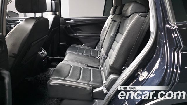 Volkswagen Tiguan 2020 — photo 16
