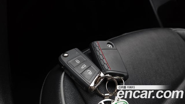 Volkswagen Tiguan 2020 — photo 27