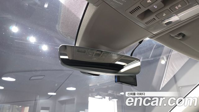 Volkswagen Tiguan 2020 — photo 28