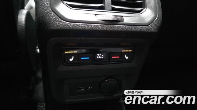 Volkswagen Tiguan 2020 — photo 33
