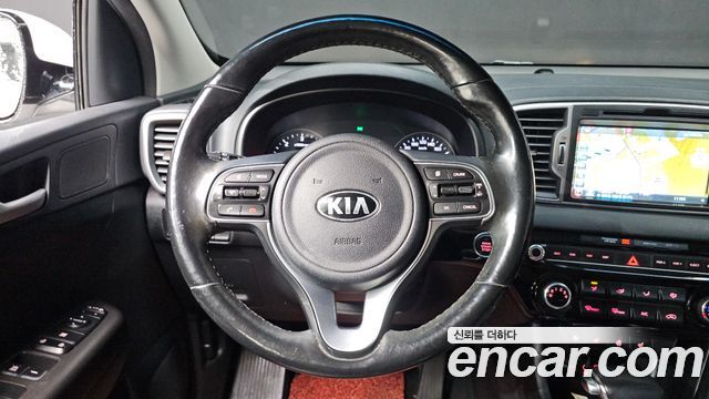 Kia Sportage 2018 — photo 11