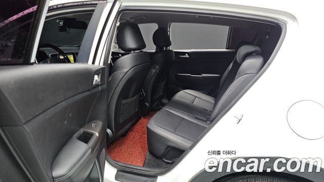 Kia Sportage 2018 — photo 19