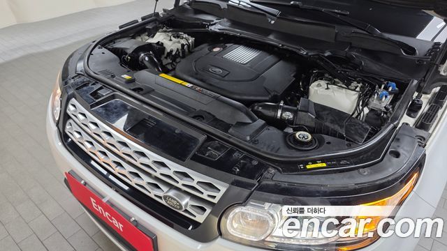 Land Rover Range Rover Sport 2017 — photo 6
