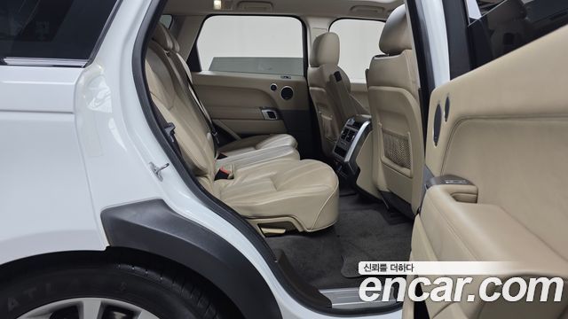 Land Rover Range Rover Sport 2017 — photo 17