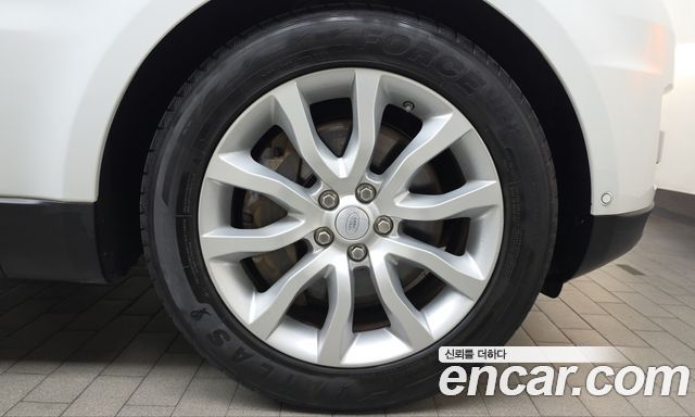 Land Rover Range Rover Sport 2017 — photo 7