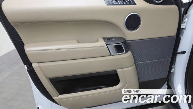 Land Rover Range Rover Sport 2017 — photo 14