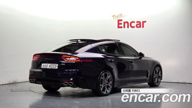 Kia Stinger 2018 — photo 2