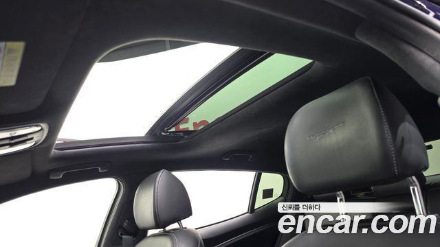 Kia Stinger 2018 — photo 25