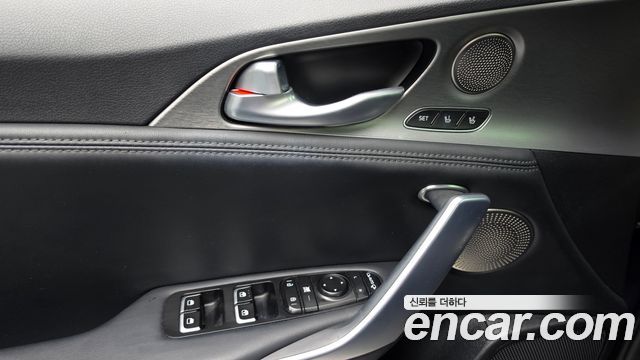 Kia Stinger 2018 — photo 27
