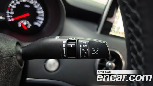 Kia Stinger 2018 — photo 28