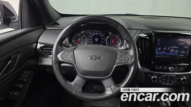 Chevrolet Korea Traverse 2022 — photo 13