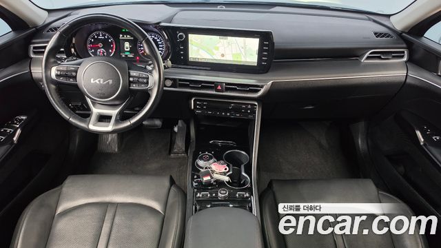 Kia K5 2023 — photo 10
