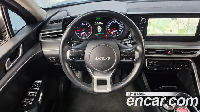 Kia K5 2023 — photo 19