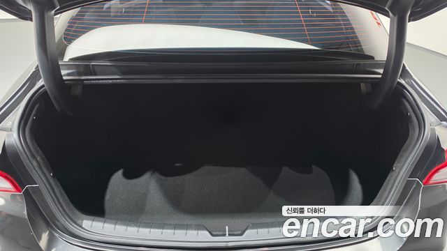 Kia K5 2023 — photo 22