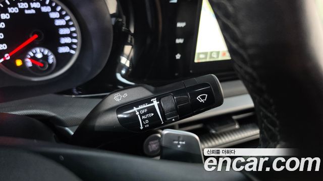 Kia K5 2023 — photo 25