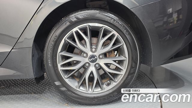 Kia K5 2023 — photo 7