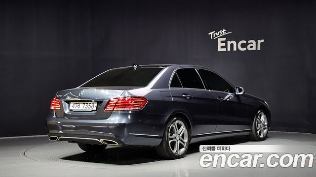 Mercedes-Benz E-Class 2015 — photo 2