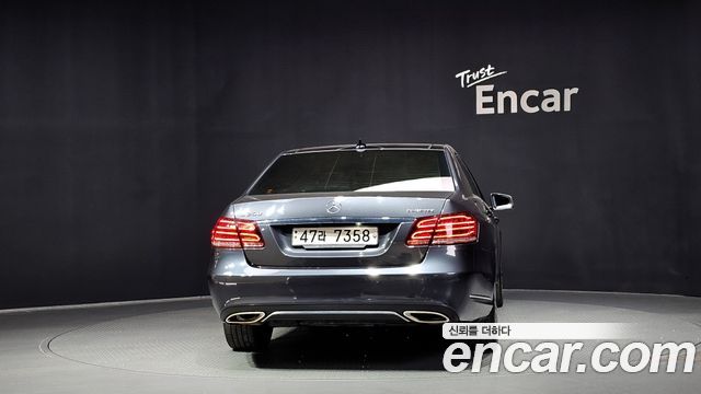 Mercedes-Benz E-Class 2015 — photo 4