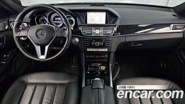 Mercedes-Benz E-Class 2015 — photo 7