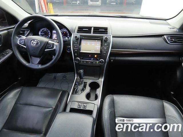Toyota Camry 2015 — photo 5